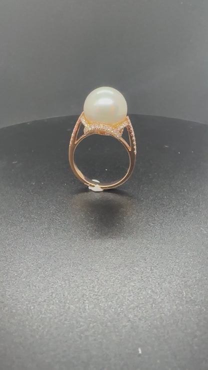 Stylish lines 18K gold diamond and pearl ring